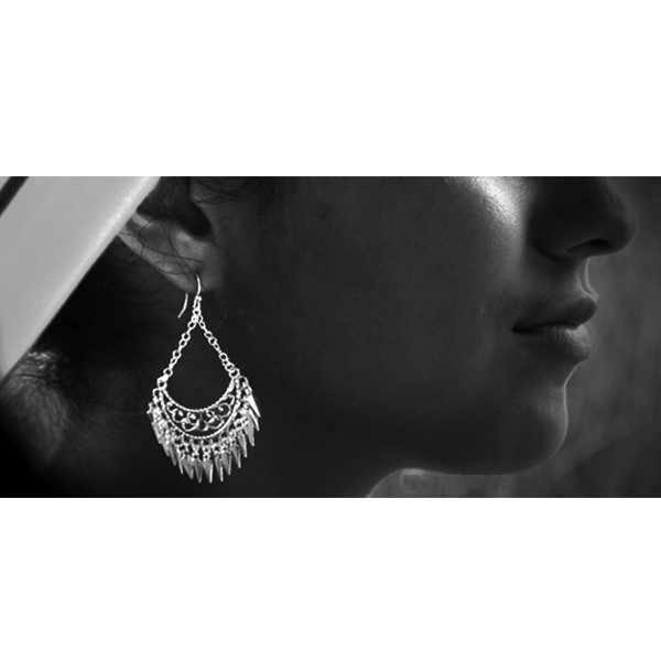 Des boucles d’oreilles uniques qui sublimeront la tenue de votre amie !