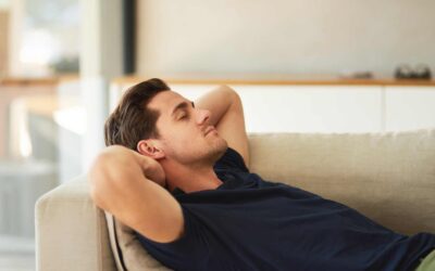 La sieste flash : la solution miracle contre la fatigue au travail ?