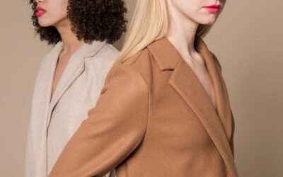 Embrasser la tendance minimaliste avec COS : Conseils de style